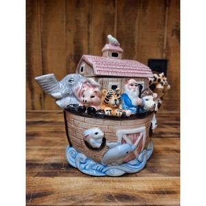 Vintage Noah's Ark Teapot New World Specialties Ceramic Animals Decorative Pot